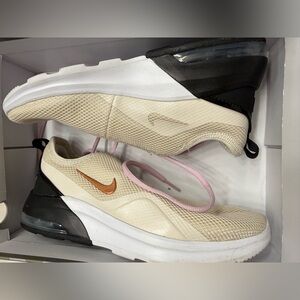 Nike Air Max Excee Slip-On Sneakers – Women’s 6